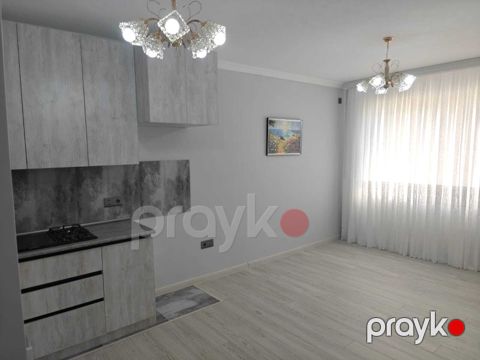 Satılır 2 otaqlı köhnə tikili 40 m² — Bakı