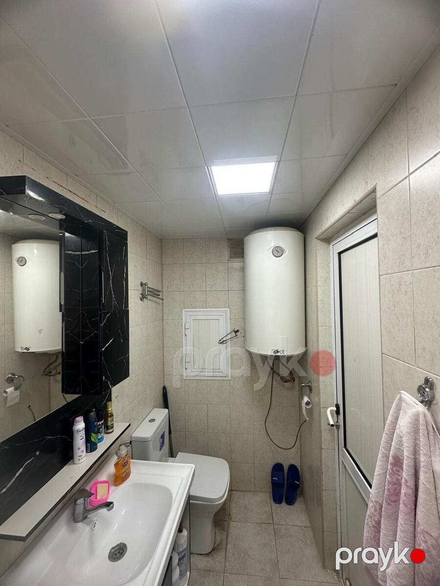 Satılır 1 otaqlı köhnə tikili 47 m² — Mənzil, Bakı (9)