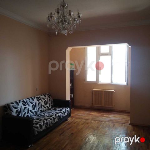 Satılır 3 otaqlı köhnə tikili 75 m² — Bakı