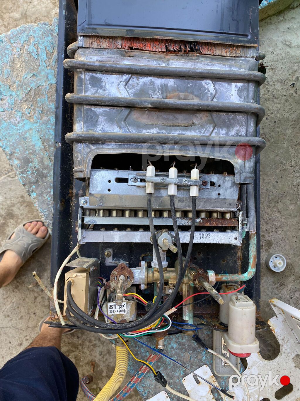 Qazla işləyən su qızdırıcısının (kolonka) komplekt daxili hissələri — Kombi, qazanca və su isitici təmiri, Bakı (5)