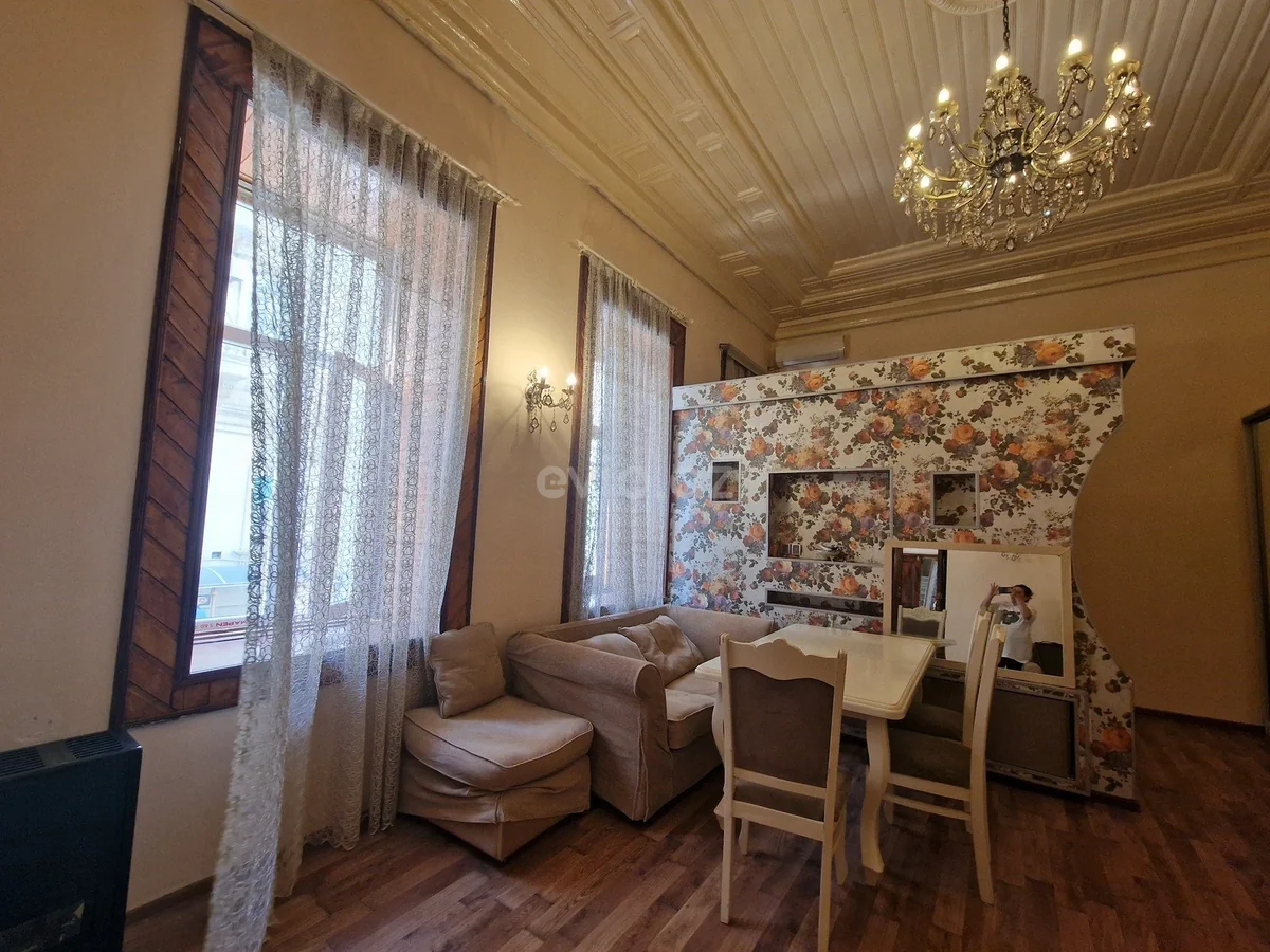 2 otaqlı orta təmirli mənzil satılır Yasamal qəsəbəsində — Mənzil, Bakı (4)