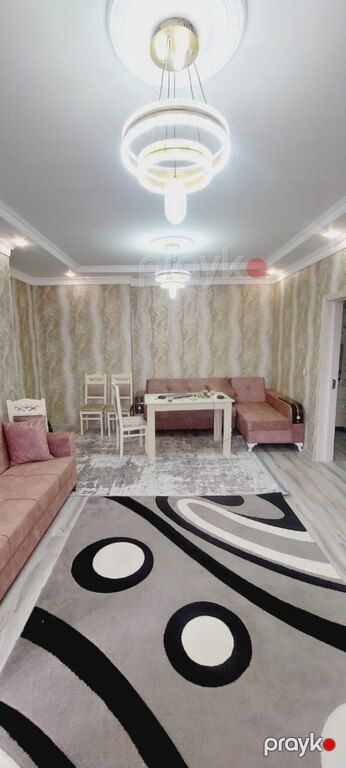 Həyət evi, Səbail r — Bakı