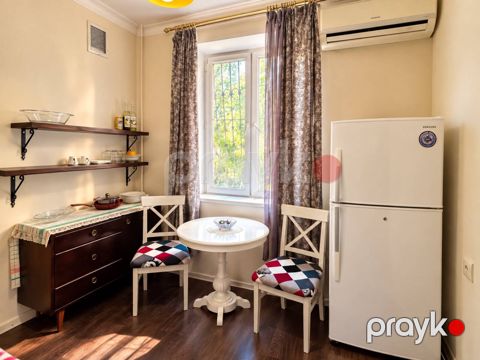İcarəyə verilir 2 otaqlı köhnə tikili 76 m² — Bakı