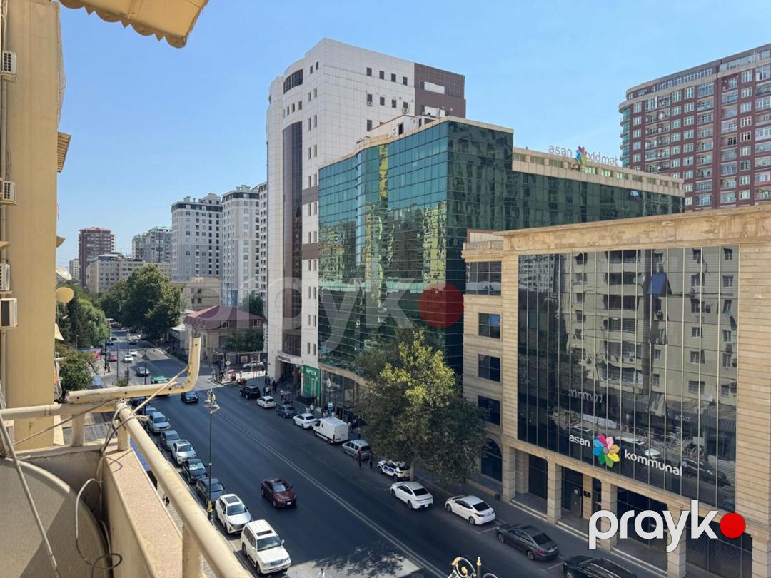 Satılır 4 otaqlı köhnə tikili 105 m² — Mənzil, Bakı (2)