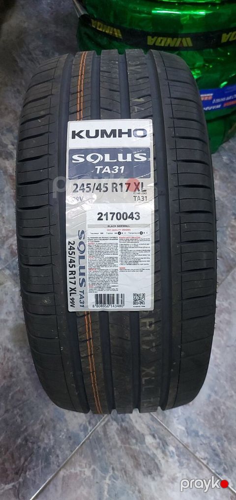 Kumho şini 245/45 R17 — Bakı