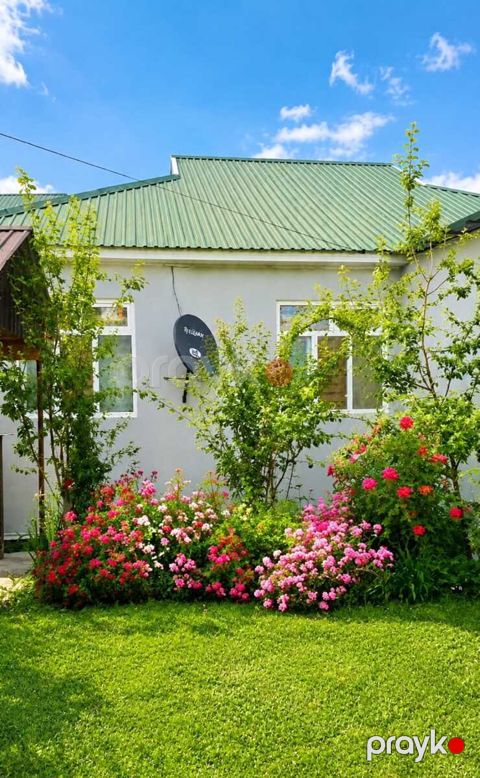 İcarəyə verilir 3 otaqlı həyət evi/bağ evi 120 m² — Qəbələ