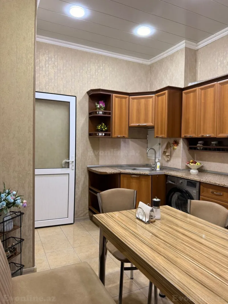 Satılır 2 otaqlı Mənzil Yeni tikili 65 m² Bakı, Yasamal r., İnşaatçılar m., Yeni Yasamal — Mənzil, Bakı (7)