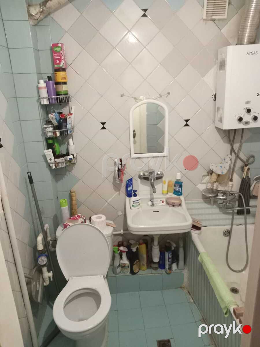 Satılır 3 otaqlı köhnə tikili 75 m² — Mənzil, Bakı (2)