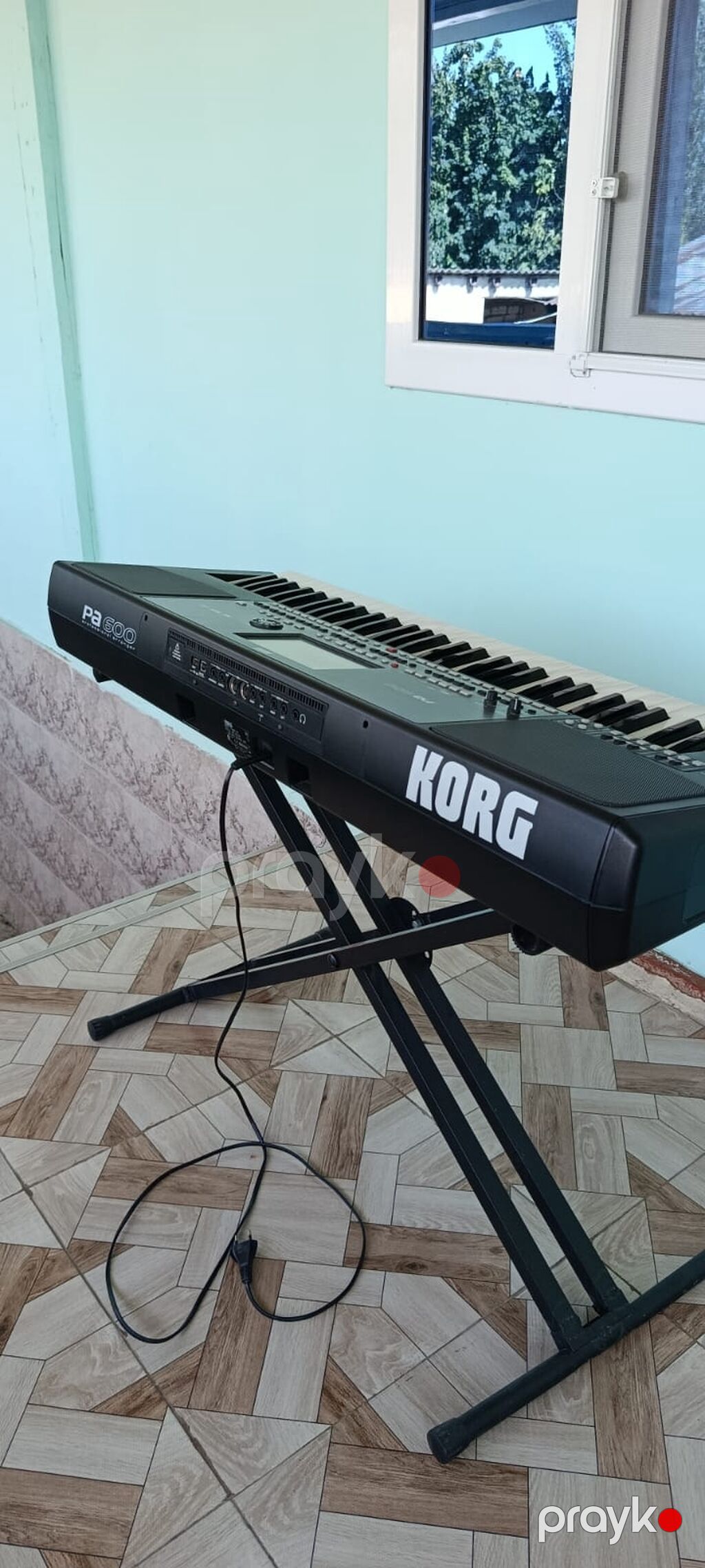 Sintezator, Korg, İşlənmiş, Ünvandan götürmə — Pianino və digər klaviş alətləri, Şirvan (2)