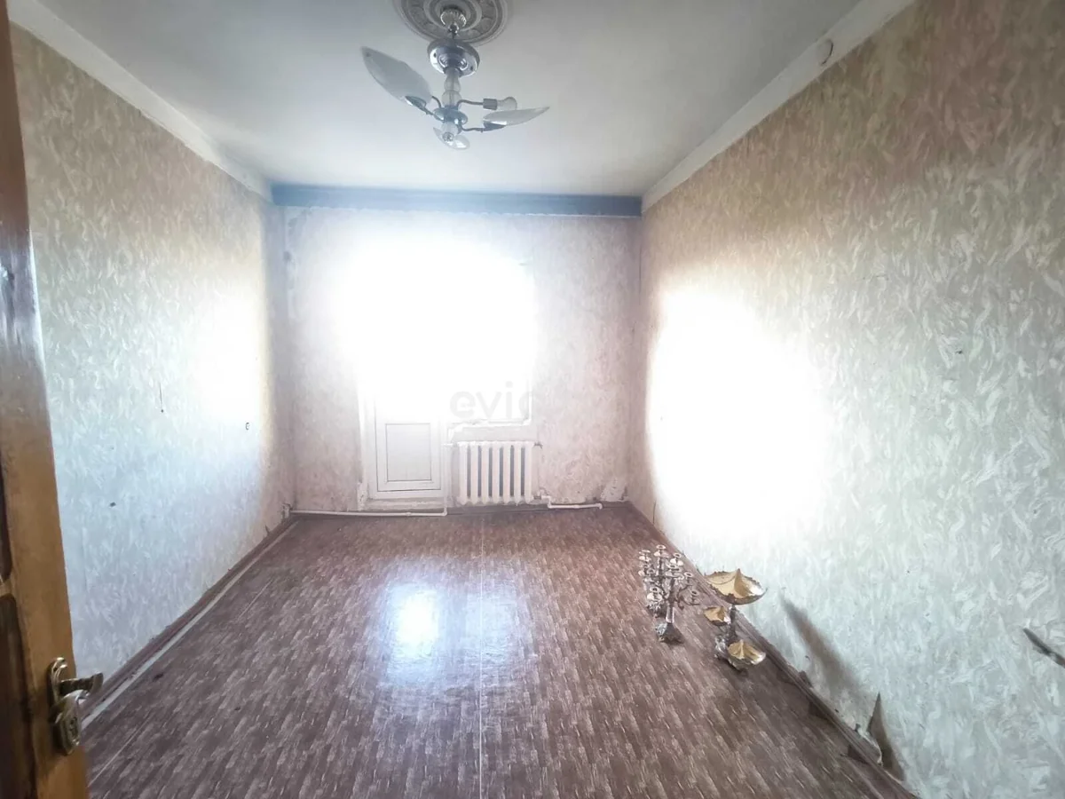 3 otaqlı orta təmirli mənzil satılır Köhnə Günəşli qəsəbəsində — Mənzil, Bakı (3)