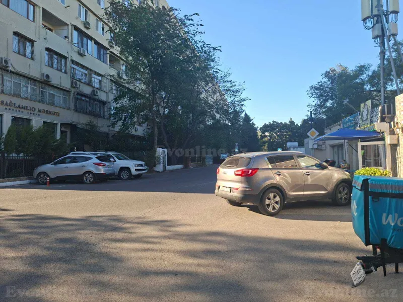 Satılır 3 otaqlı Mənzil Köhnə tikili 65 m² Bakı, Nərimanov r — Mənzil, Bakı (3)