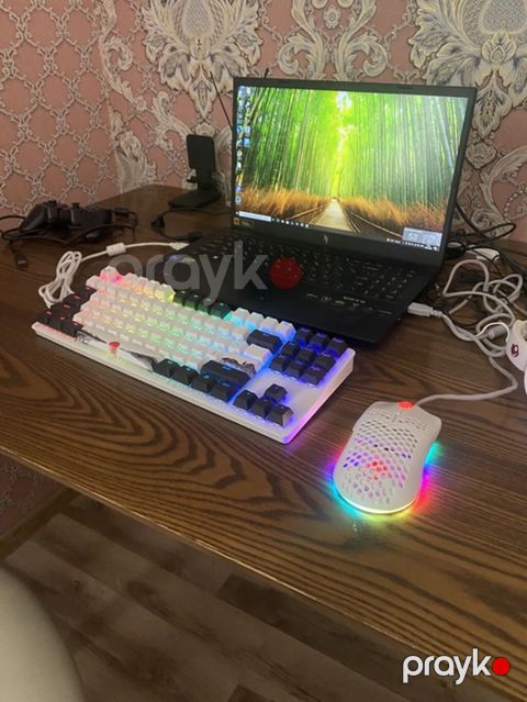 RGB işıqlı kompüter aksesuarları dəsti Tərkib: - Ağ, deşikli korpusa — Gəncə