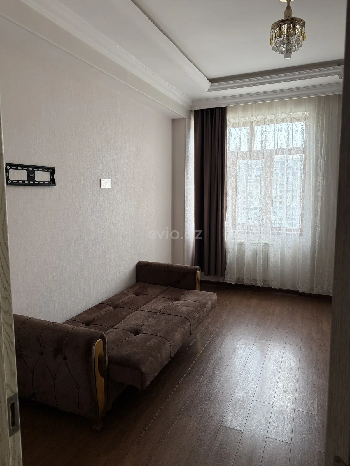 Kirayə 4 otaqlı mənzil 20 Yanvar metrosu yaxınlığında — Mənzil, Bakı (5)