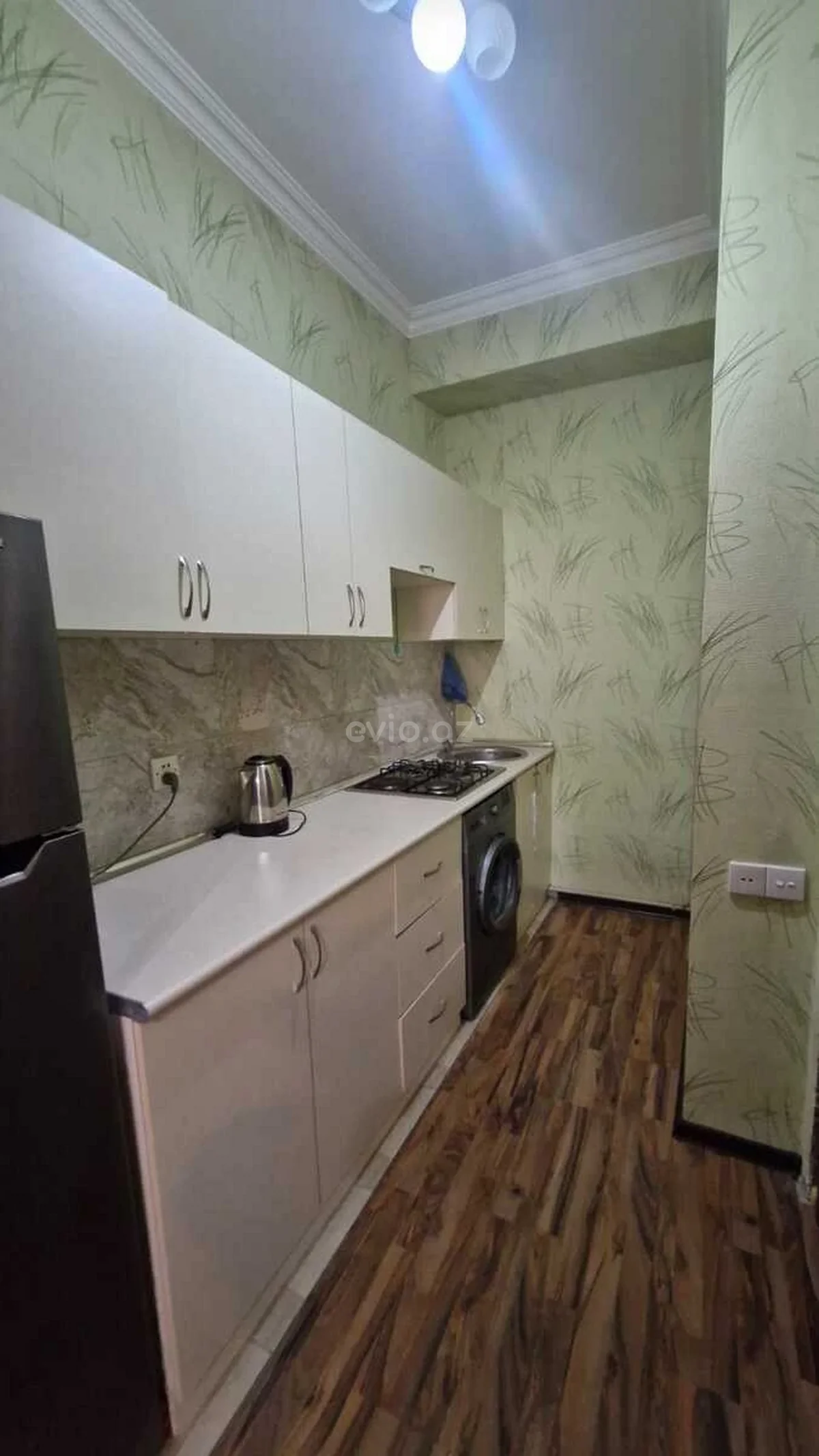 Kirayə 1 otaqlı mənzil Gənclik metrosu yaxınlığında — Bakı