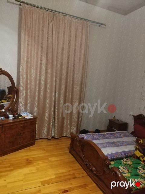 İcarəyə verilir 4 otaqlı köhnə tikili 100 m² — Bakı