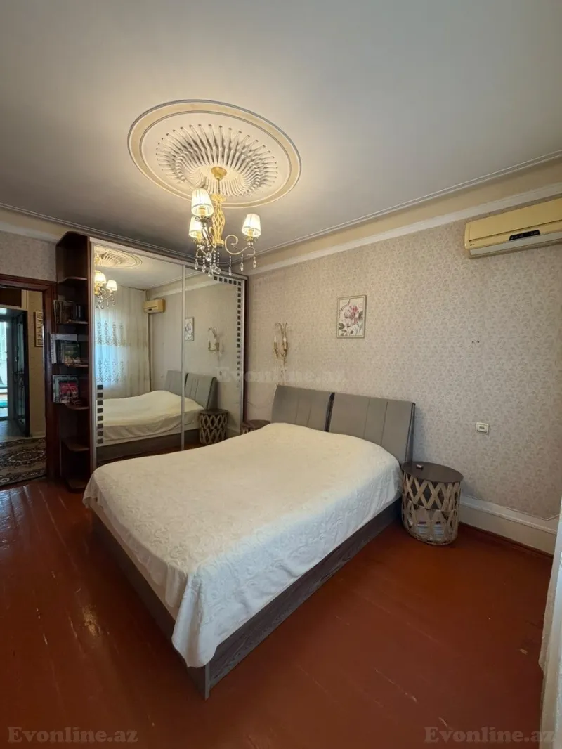 Satılır 3 otaqlı Mənzil Köhnə tikili 90 m² Bakı, Nizami r., Xalqlar Dostluğu m., 8-ci kilometr — Mənzil, Bakı (4)