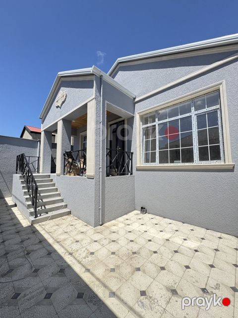 Satılır 3 otaqlı həyət evi/bağ evi 85 m² — Bakı