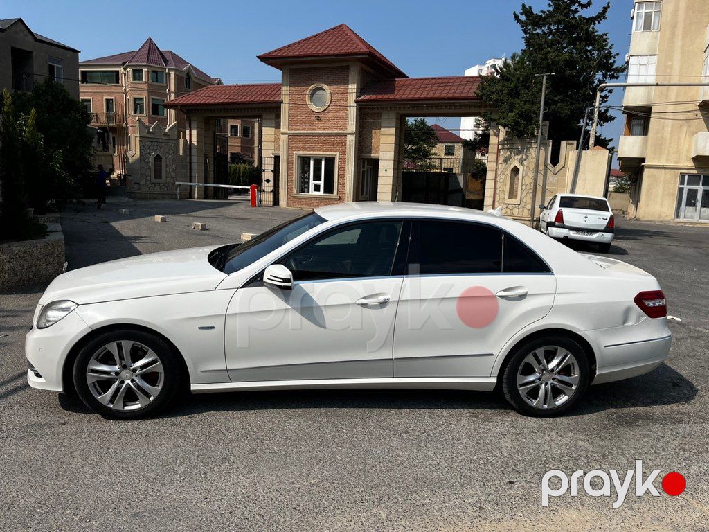 Mercedes E 220, 2.1 L, 2010 il, 270 000 km — Avtomobillər, Bakı (2)