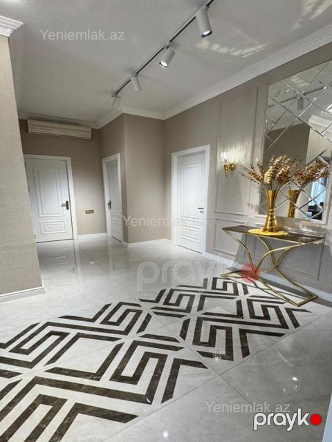 Satılır 4 otaqlı Həyət evi / Villa, 160 m², Novxanı