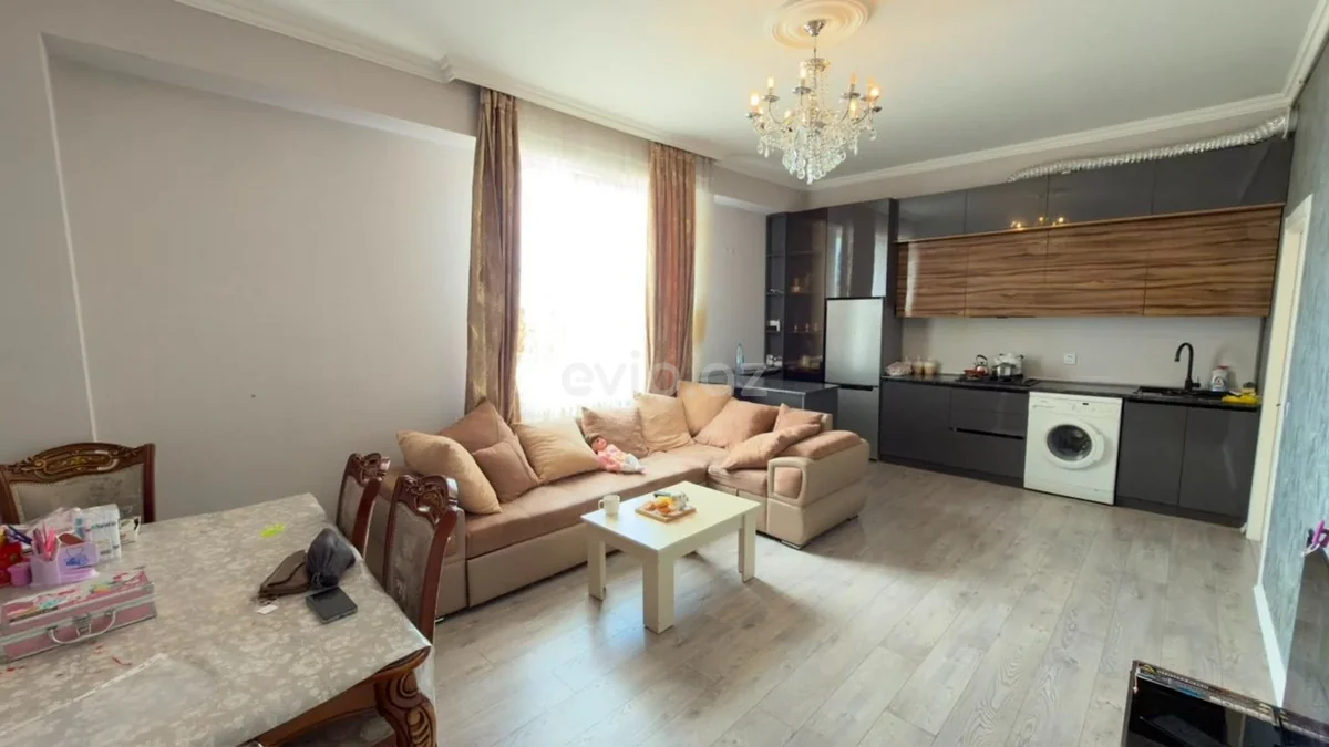 3 otaqlı tam təmirli mənzil satılır Yeni Günəşli qəsəbəsində — Bakı