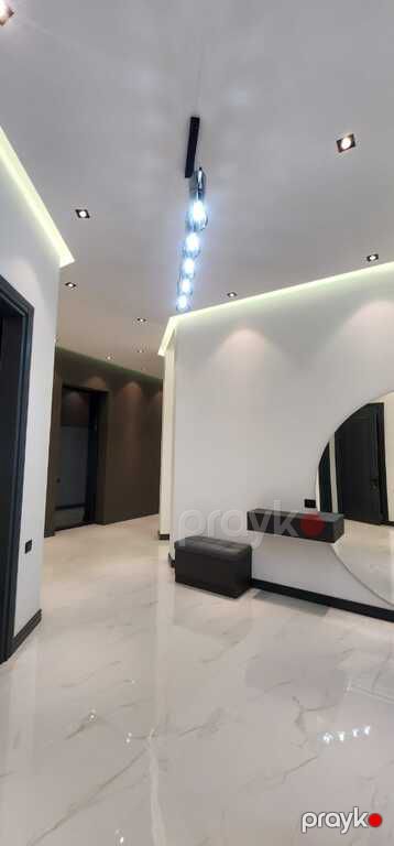 Satılır 5 otaqlı həyət evi/bağ evi 300 m² — Ev, villa, Bakı (9)