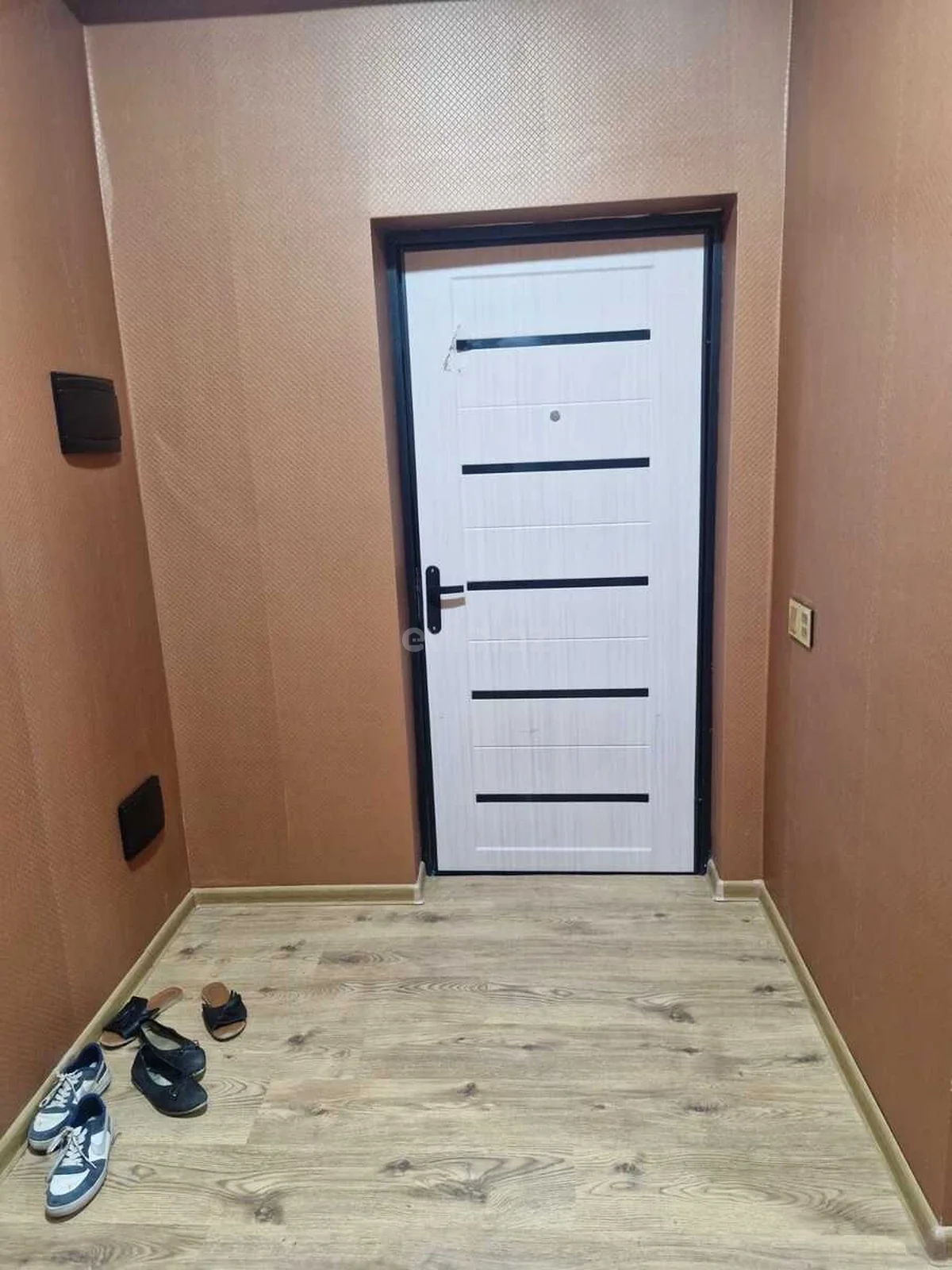 Kirayə 3 otaqlı mənzil Qaraçuxur qəsəbəsində — Mənzil, Bakı (11)