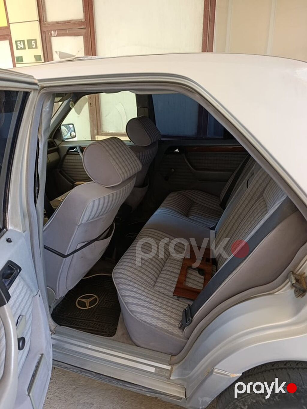 Mercedes-Benz E-Class W124 sedan - Kuzov: sedan, gümüşü rəng - Salon — Avtomobillər, Xırdalan (3)