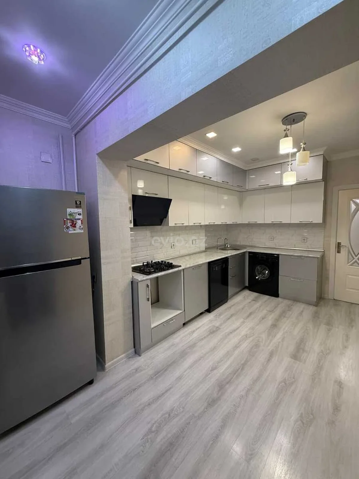 Kirayə 2 otaqlı mənzil İnşaatçılar metrosu yaxınlığında — Mənzil, Bakı (12)