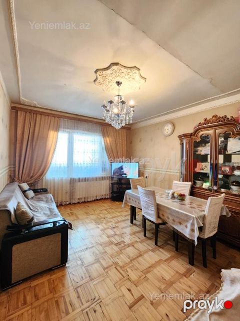 Satılır 3 otaqlı Bina evi menzil (Köhnə tikili), 70 m², 6-cı mikrorayon — Sumqayıt