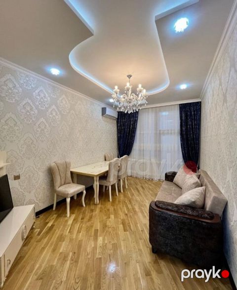 Satılır 2 otaqlı köhnə tikili 60 m² — Bakı