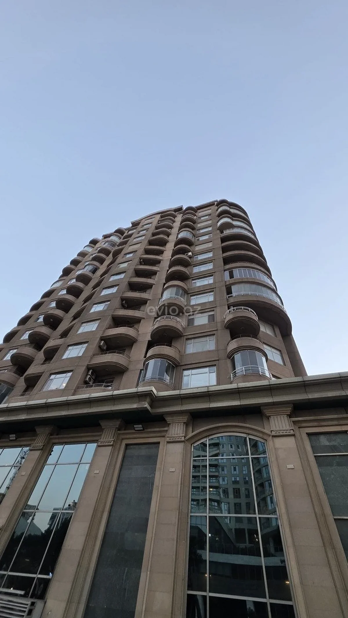 Kirayə 3 otaqlı mənzil Nizami metrosu yaxınlığında — Mənzil, Bakı (9)