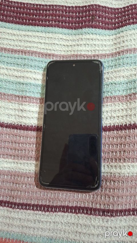 Məhsul: Android smartfon (korpusunda Qarabağ FK temalı arxa qapaq) — Digah