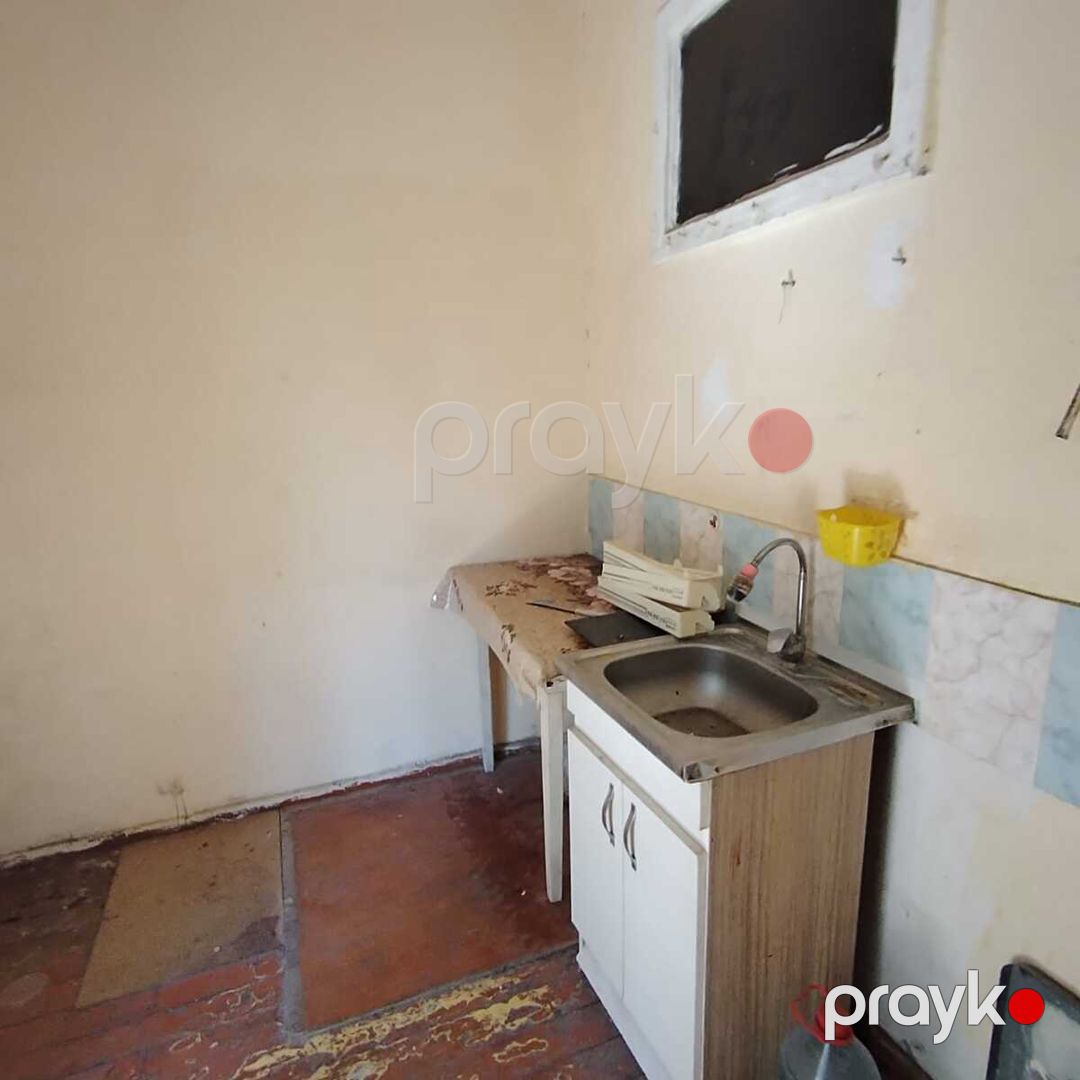 Satılır 1 otaqlı köhnə tikili 45 m² — Mənzil, Bakı (12)