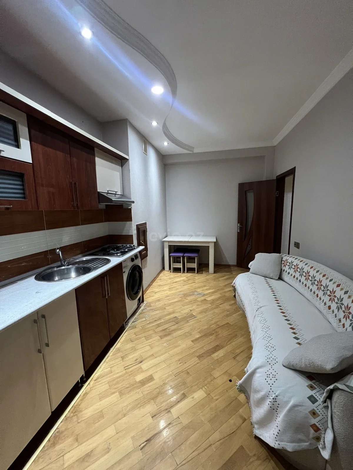 2 otaqlı tam təmirli mənzil satılır Xətai rayonunda — Mənzil, Bakı (8)