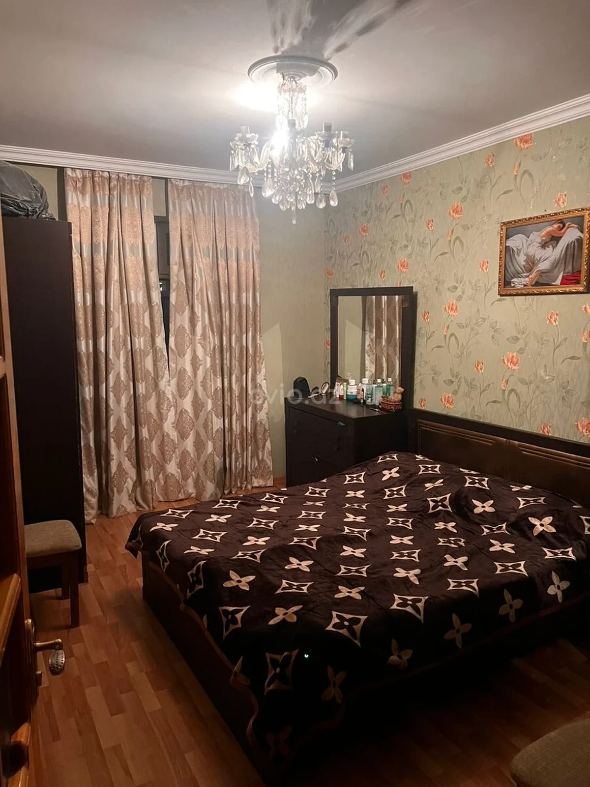 3 otaqlı orta təmirli mənzil satılır Xətai rayonunda — Bakı