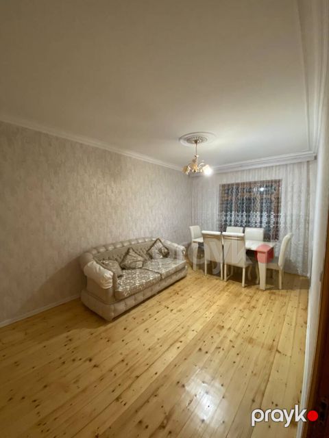 İcarəyə verilir 3 otaqlı köhnə tikili 85 m² — Bakı