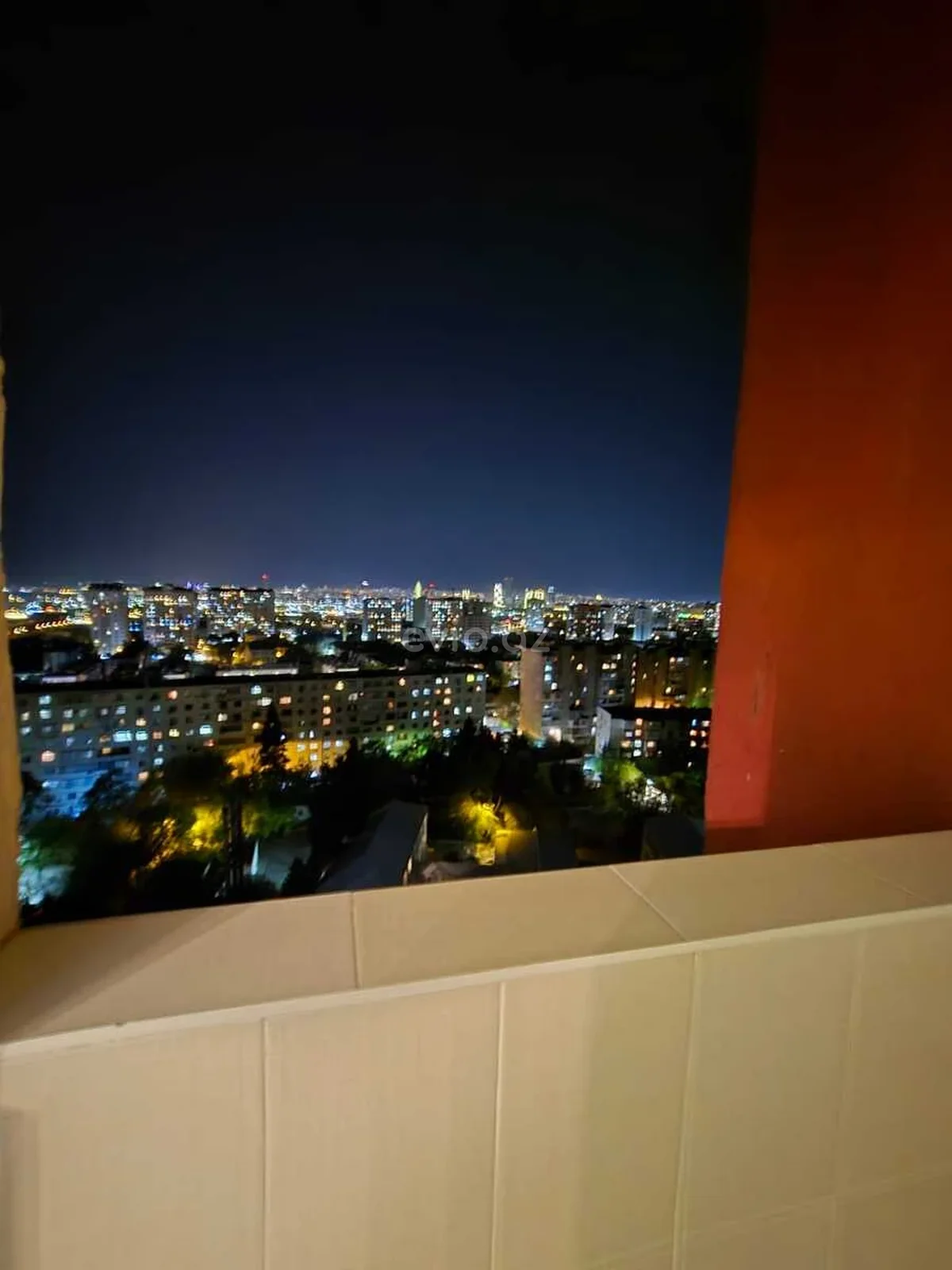 Kirayə 3 otaqlı mənzil Neftçilər metrosu yaxınlığında — Mənzil, Bakı (10)