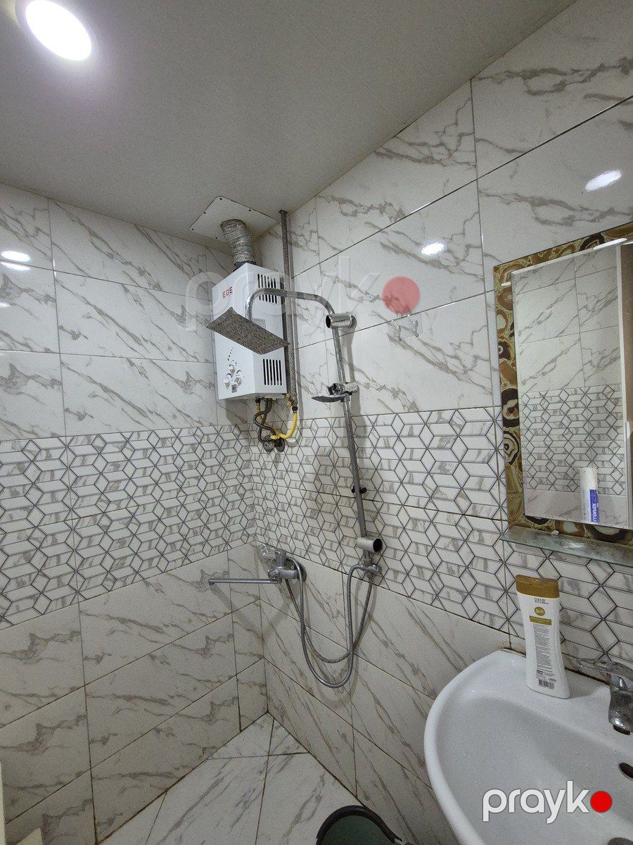 Satılır 2 otaqlı köhnə tikili 45 m² — Mənzil, Bakı (7)