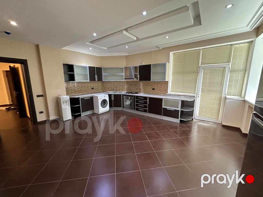 Satılır 5 otaqlı yeni tikili 260 m² — Mənzil, Bakı (9)