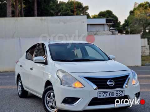 Nissan Sunny, 1.5 L, 2015 il, 295 680 km — Bakı