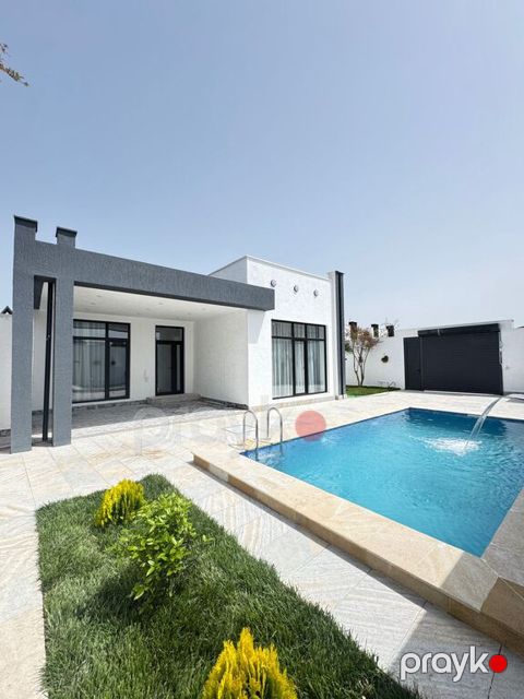 Satılır 4 otaqlı həyət evi/bağ evi 160 m² — Bakı