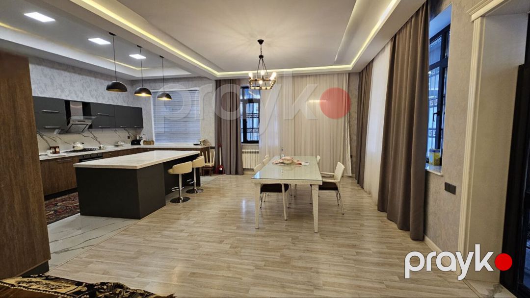 Satılır 9 otaqlı həyət evi/bağ evi 900 m² — Ev, villa, Bakı (3)