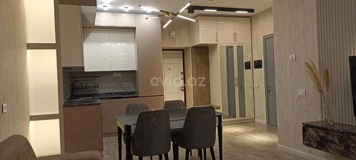 Kirayə 2 otaqlı mənzil 8 Noyabr metrosu yaxınlığında — Bakı