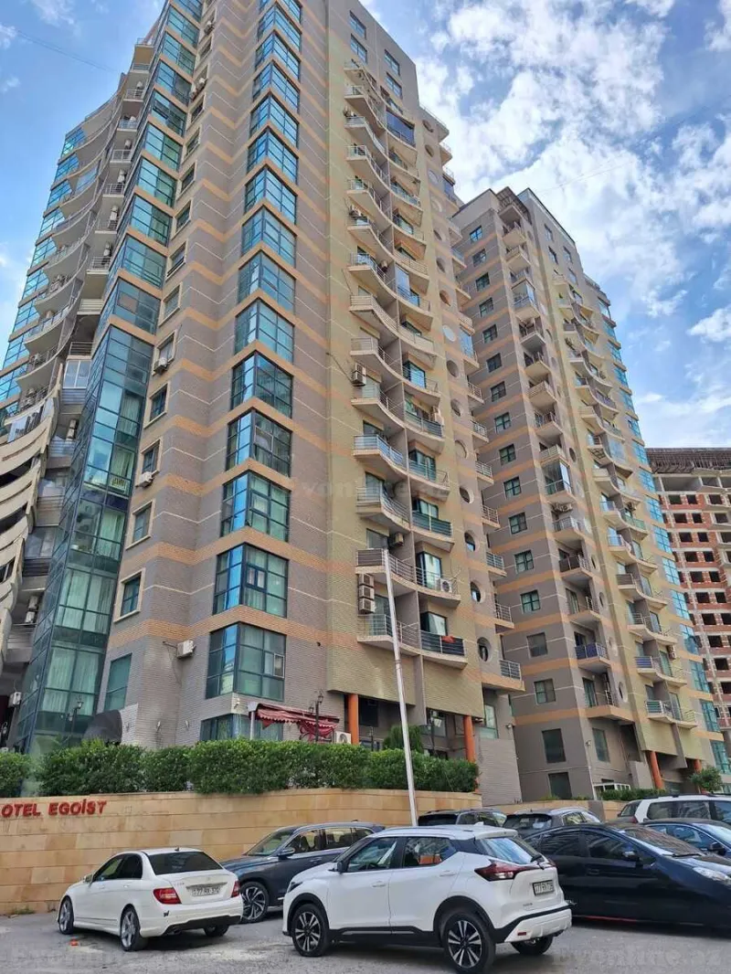 Satılır 4 otaqlı Mənzil Yeni tikili 205 m² Bakı, Nəsimi r., 28 May m — Mənzil, Bakı (2)