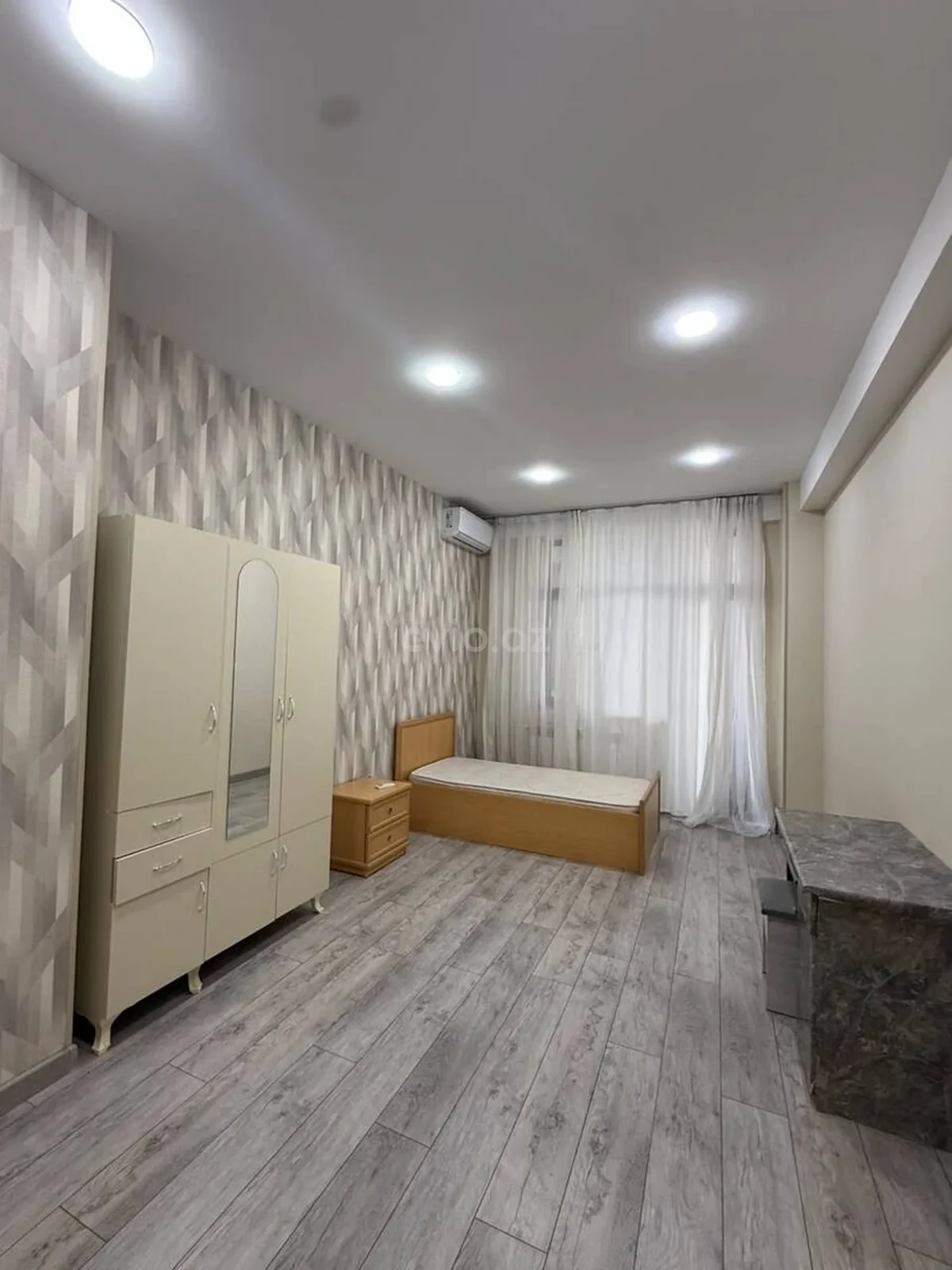 Kirayə 3 otaqlı mənzil Əhmədli metrosu yaxınlığında — Bakı