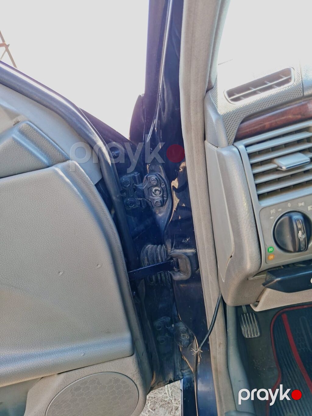 Mercedes-Benz E 220: 2.2 l 2000 il Sedan — Avtomobillər, Xırdalan (6)
