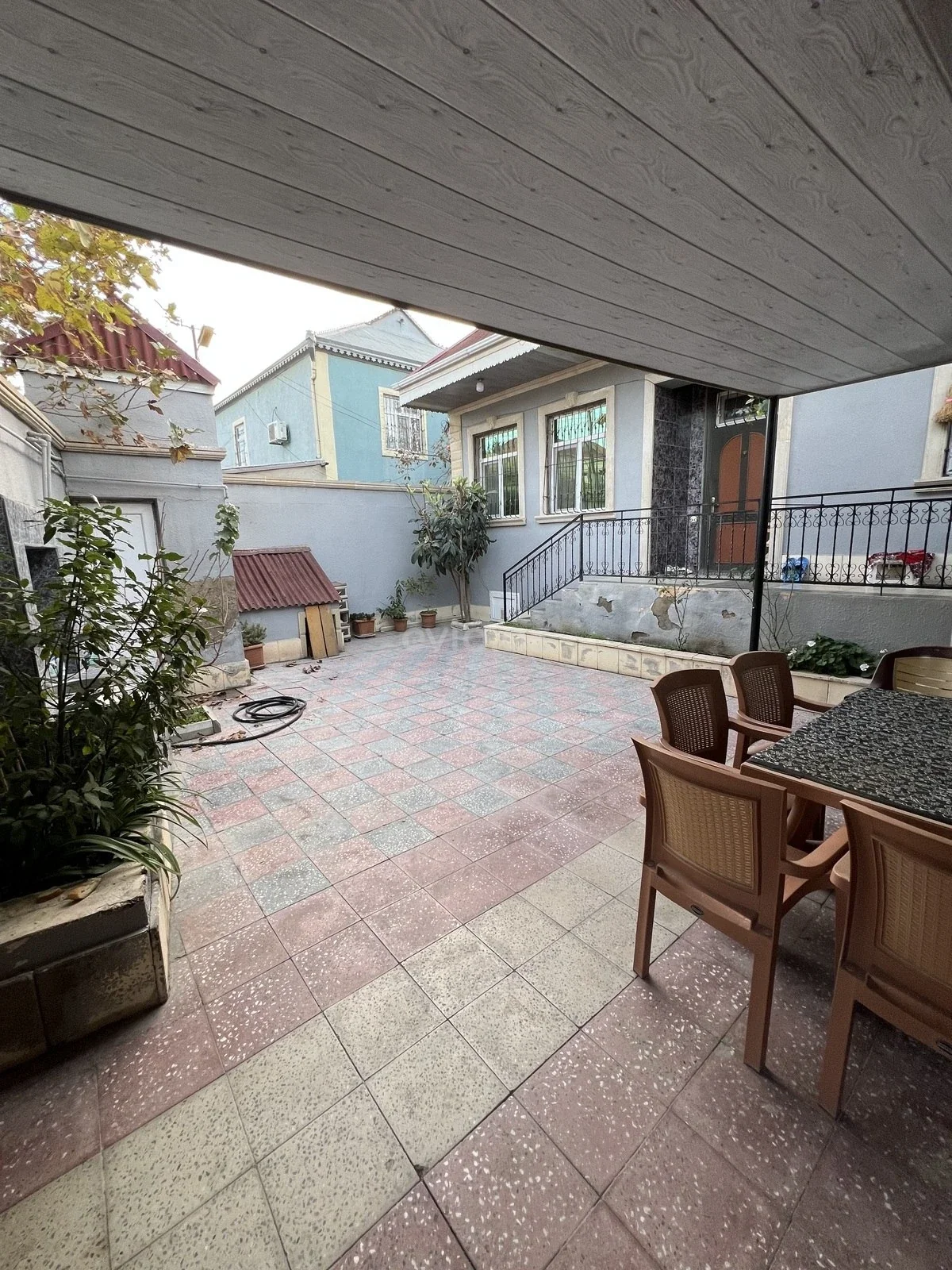 4 otaqlı həyət evi satılır Qaraçuxur qəsəbəsində — Bakı