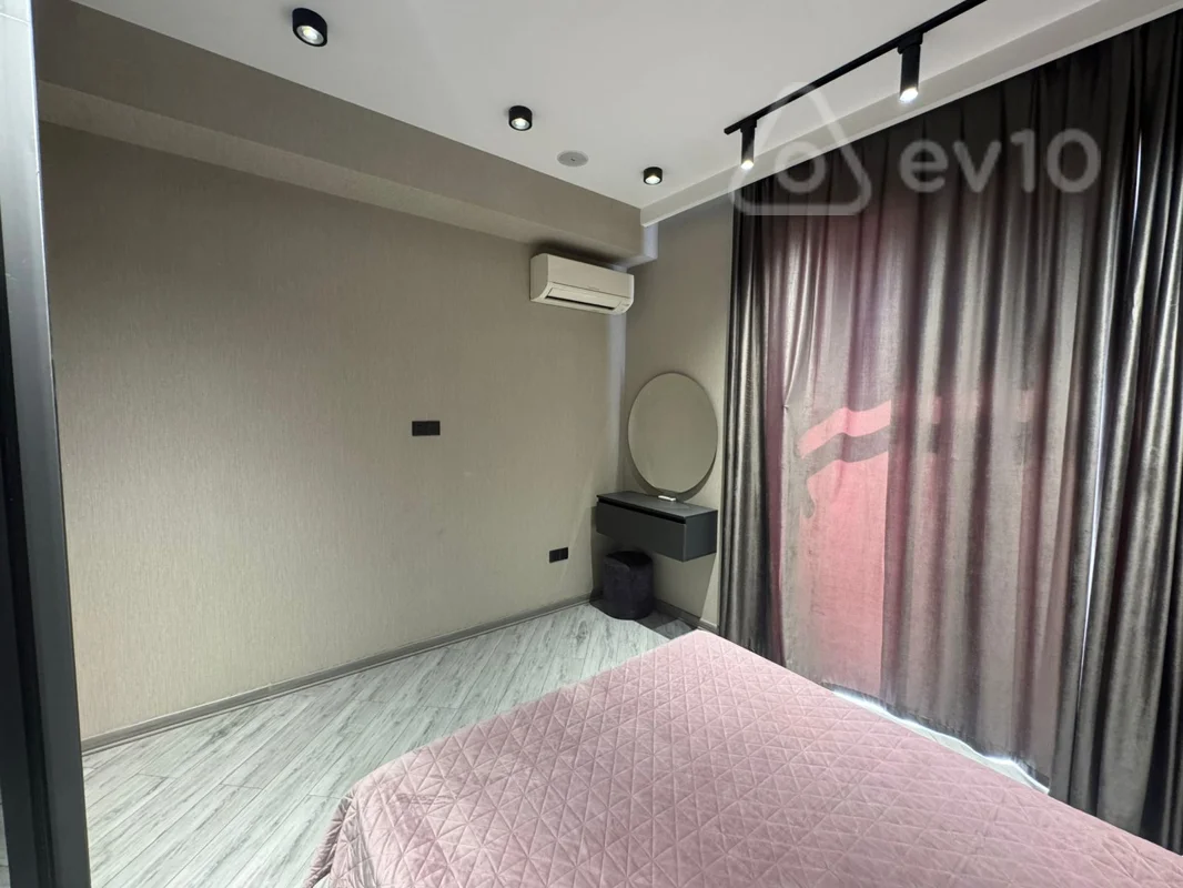 3 otaqlı mənzil, 100 m², Xaqani Rustamov — kirayə — Mənzil, Bakı (5)