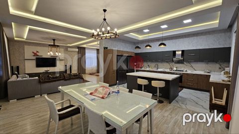 Satılır 9 otaqlı həyət evi/bağ evi 900 m² — Bakı