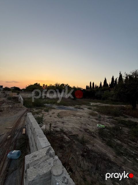 3.5 sot torpaq sahəsi, Şüvəlan qəs — Bakı
